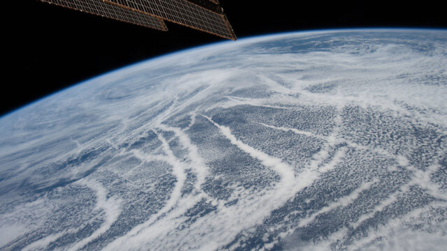 Cloud patterns south of the Aleutian Islands